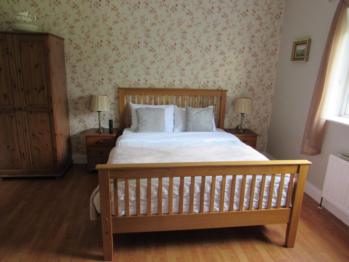 Dungimmon House Hotel แบลลีคอนเนลล์ ภายนอก รูปภาพ