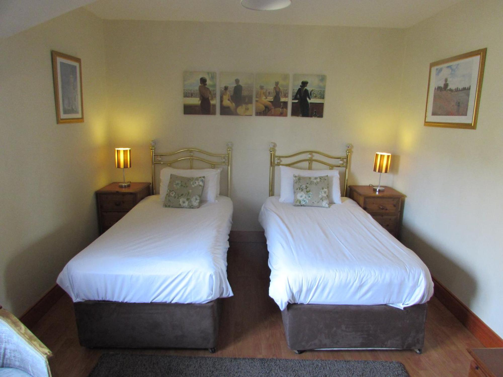 Dungimmon House Hotel แบลลีคอนเนลล์ ภายนอก รูปภาพ