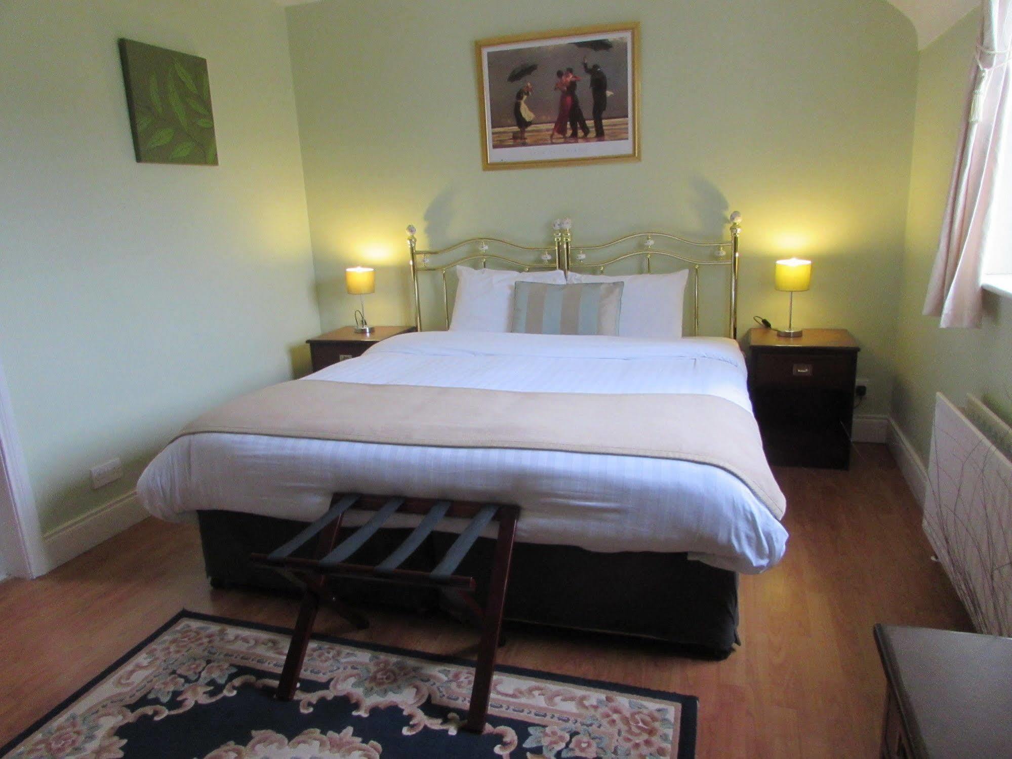 Dungimmon House Hotel แบลลีคอนเนลล์ ภายนอก รูปภาพ